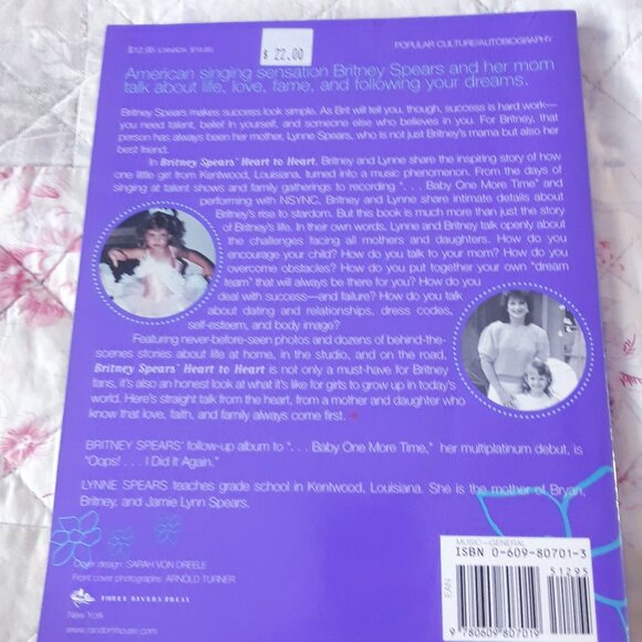 2000 Britney Spears Heart to Heart Book - Picture 2 of 10